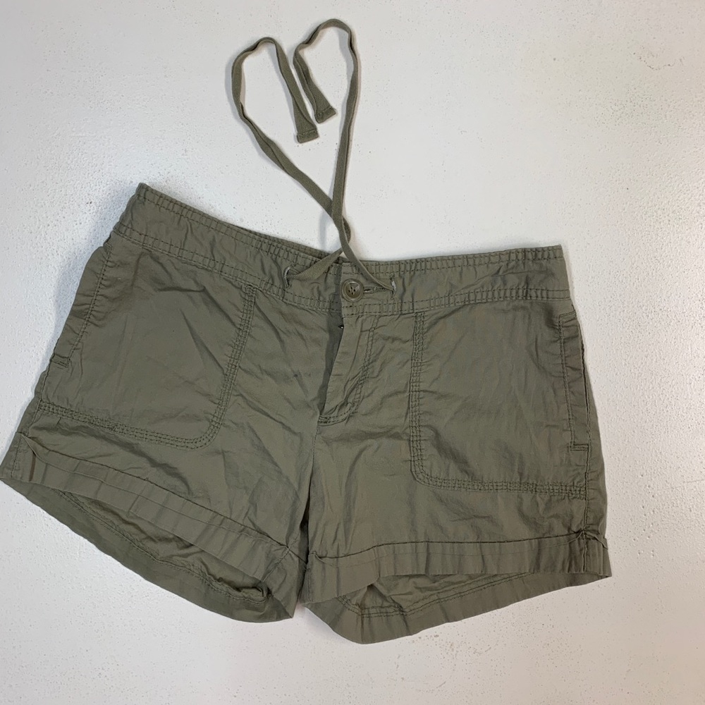 Forrest green cargo shorts